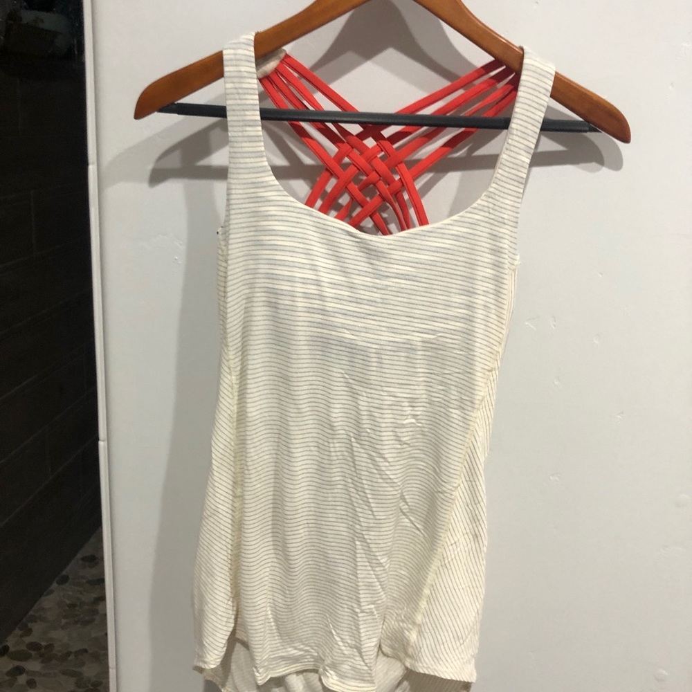 Lululemon tank with built in sports bra